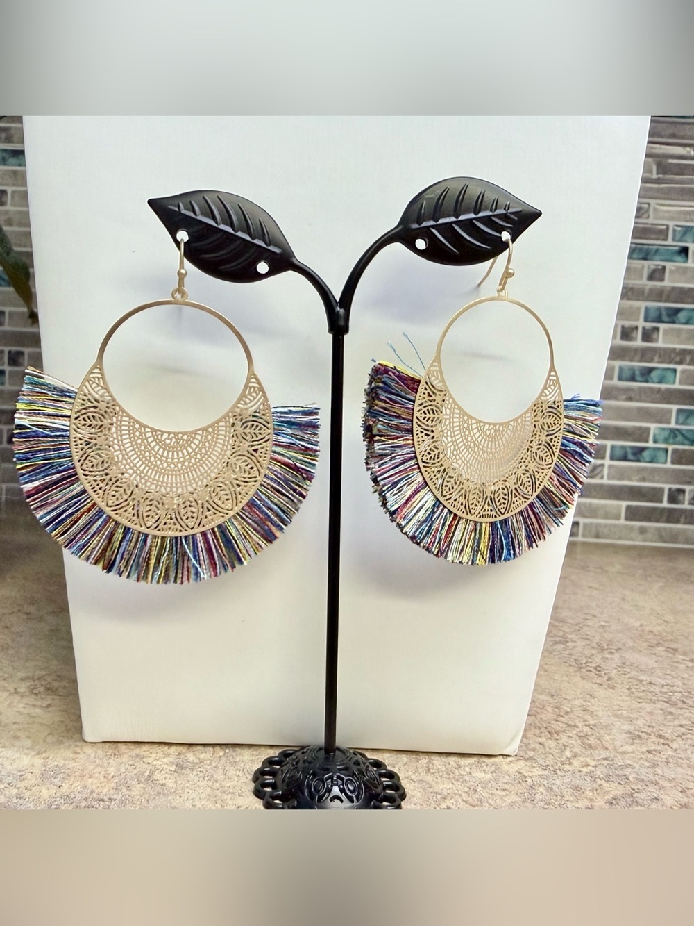 Bohemian fan shaped gold filigree earrings